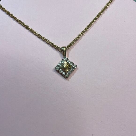 Nina Ricci Necklace 1/2 in Pendant on a 14 in Chain Gold tone Chain - Picture 2 of 4